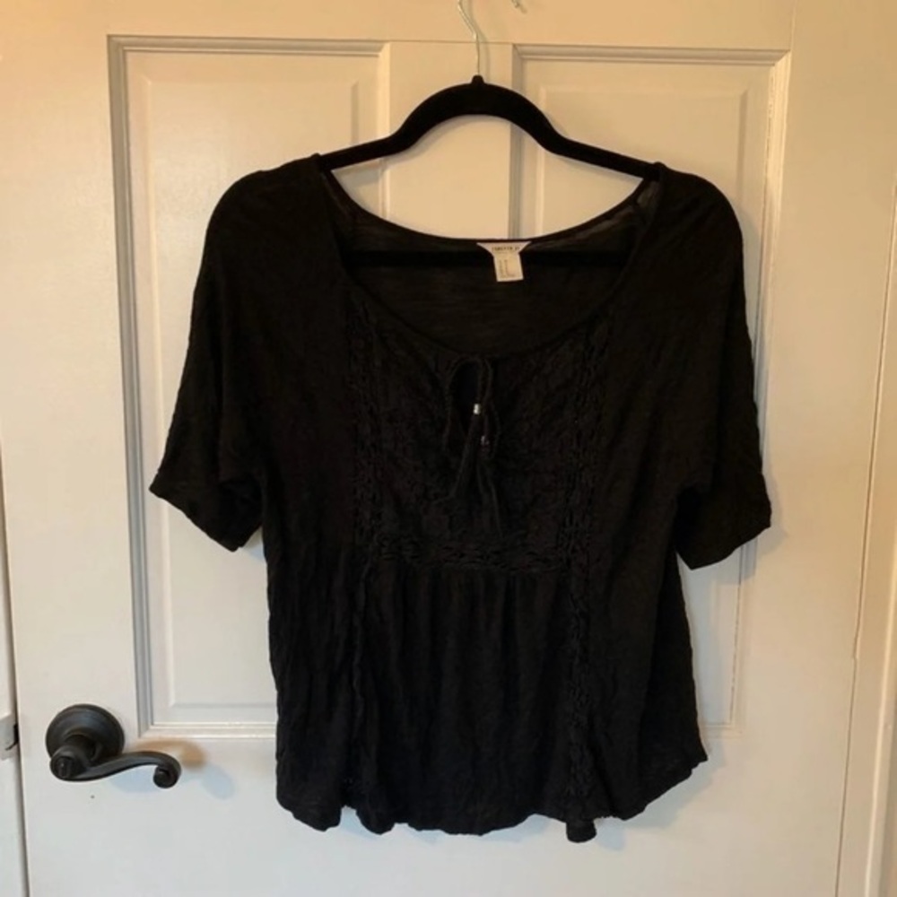 🩷 black lace and tassel peasant short sleeve blouse